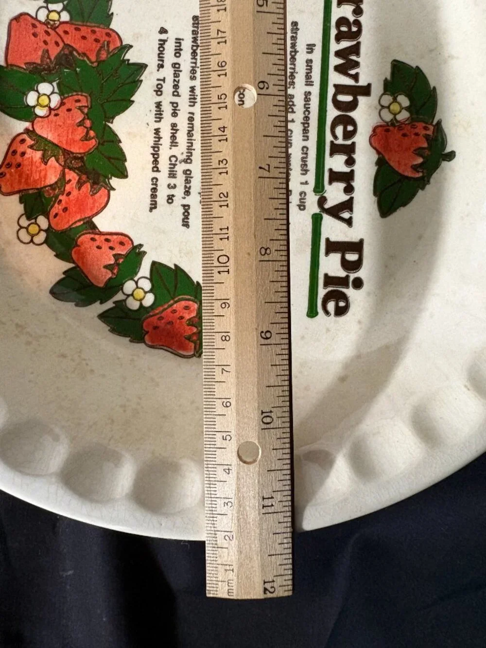 Retro 70s Cottagecore Strawberry Pie Ceramic Baking Dish Display Plate